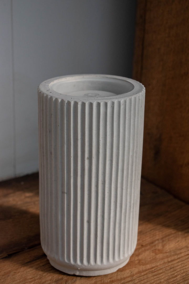 Vertical Fountain Candle, Light Grey